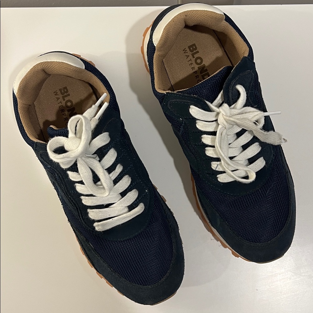 Blondo blue Lois Retro Waterproof Running Sneaker (Women) size 9.5 - Picture 10 of 10